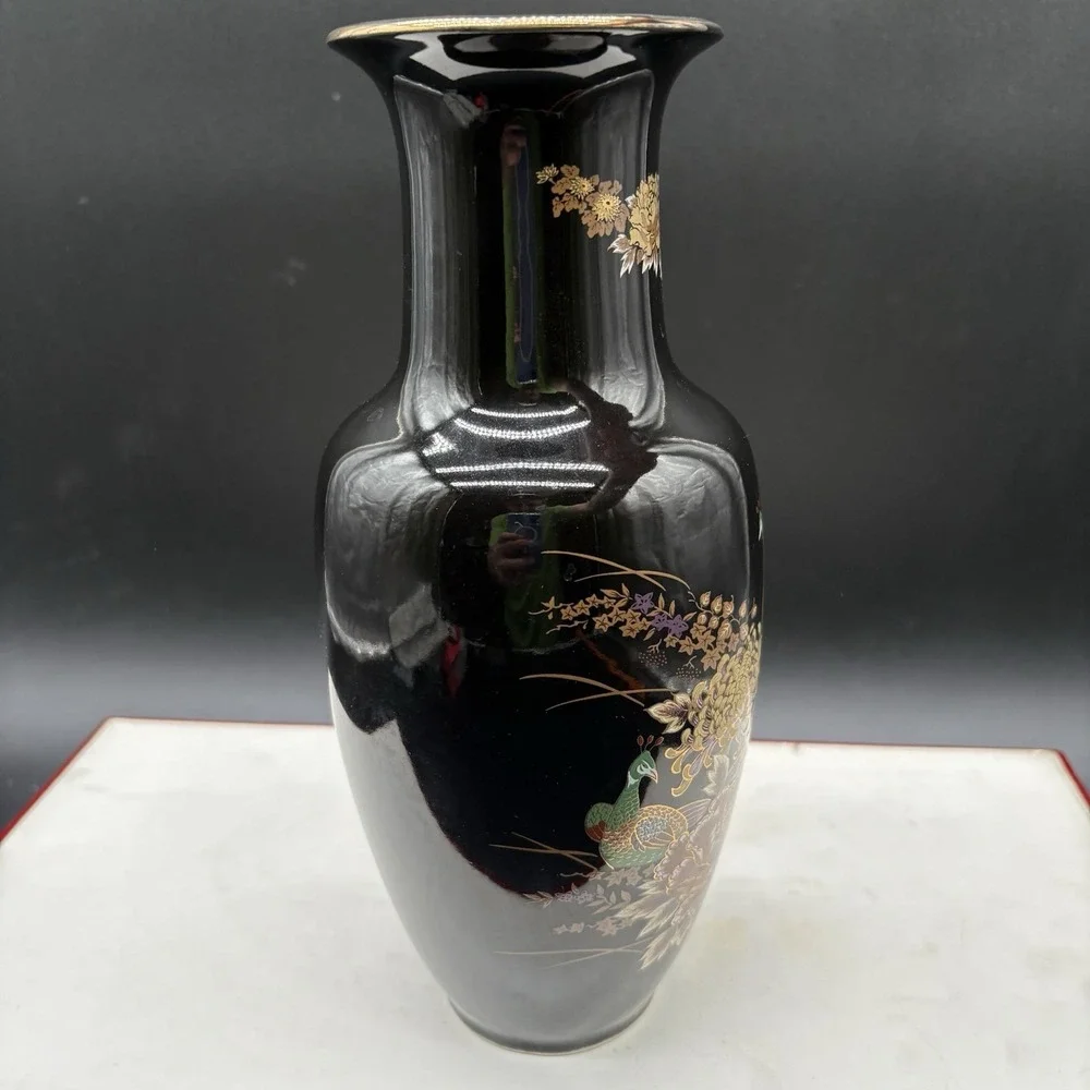 Peacock Vase Black 10.5